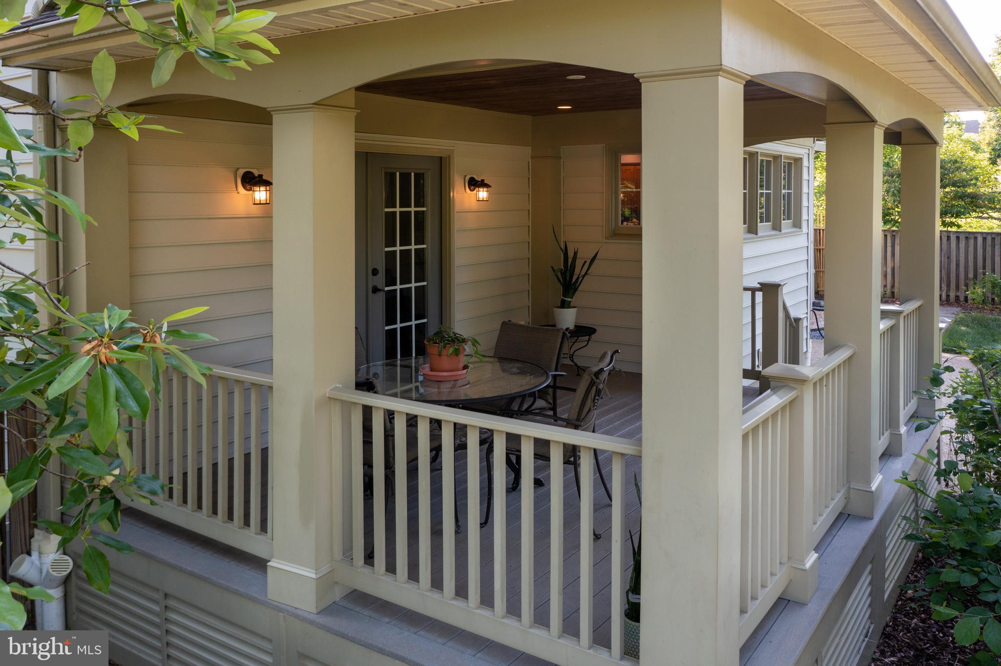 CROSSPOINTE - Residential