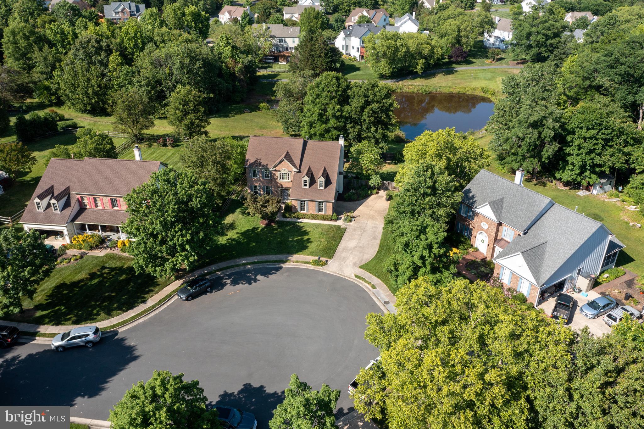 CROSSPOINTE - Residential