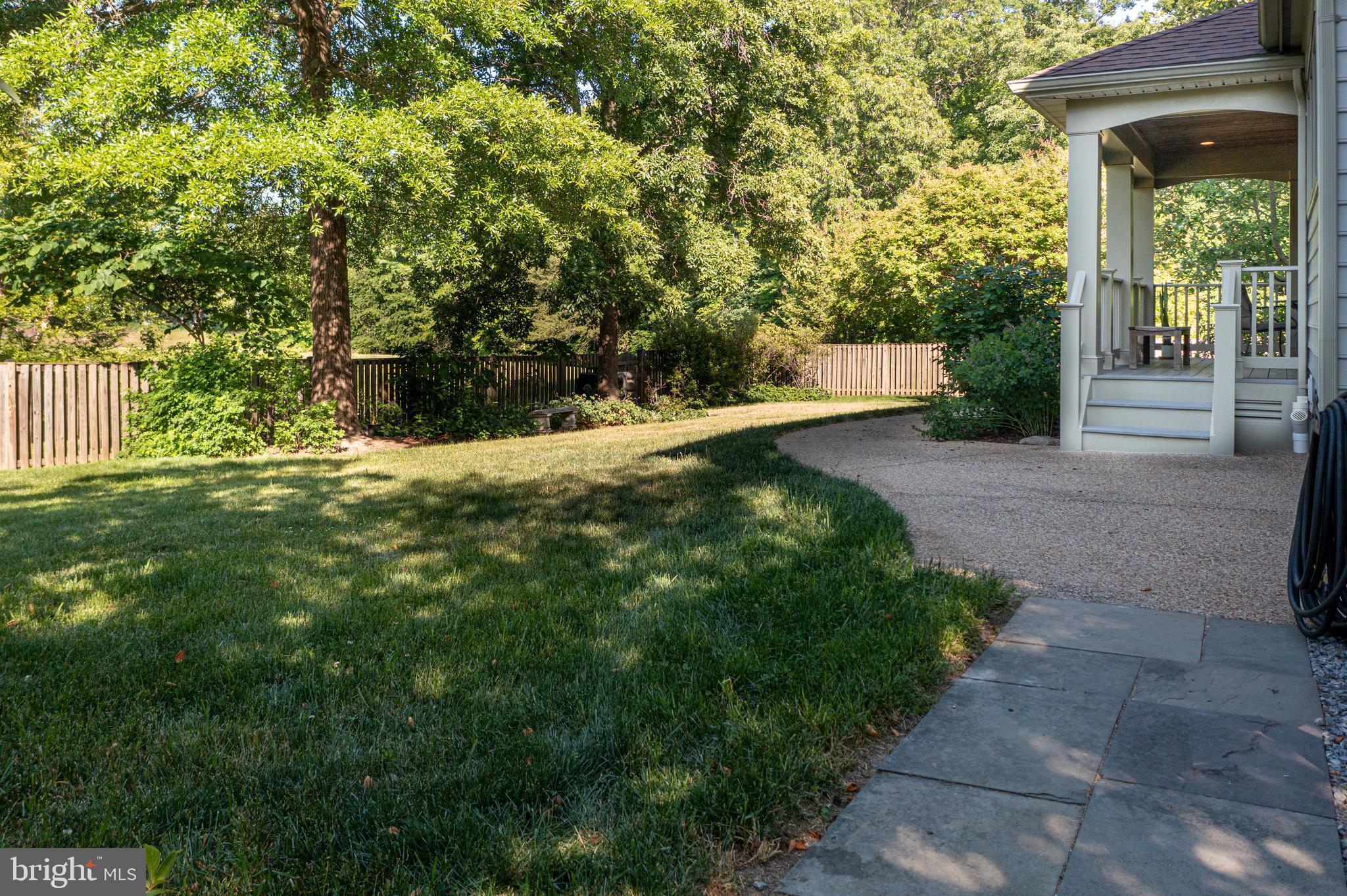 CROSSPOINTE - Residential