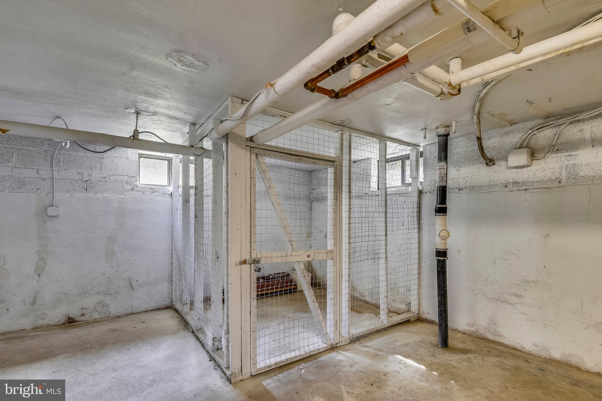 BELLE VIEW CONDOMINIUMS - Residential Lease