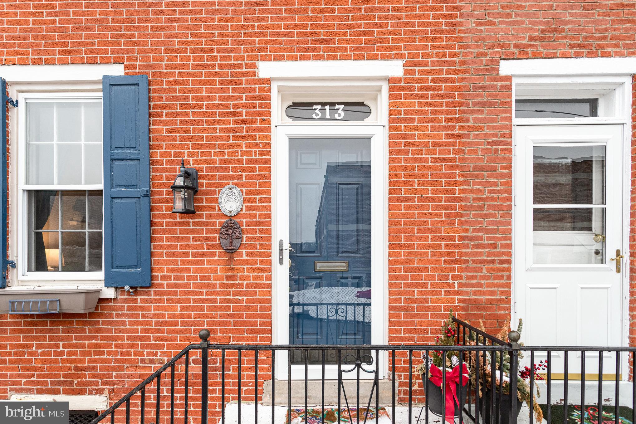 313 W MARION STREET