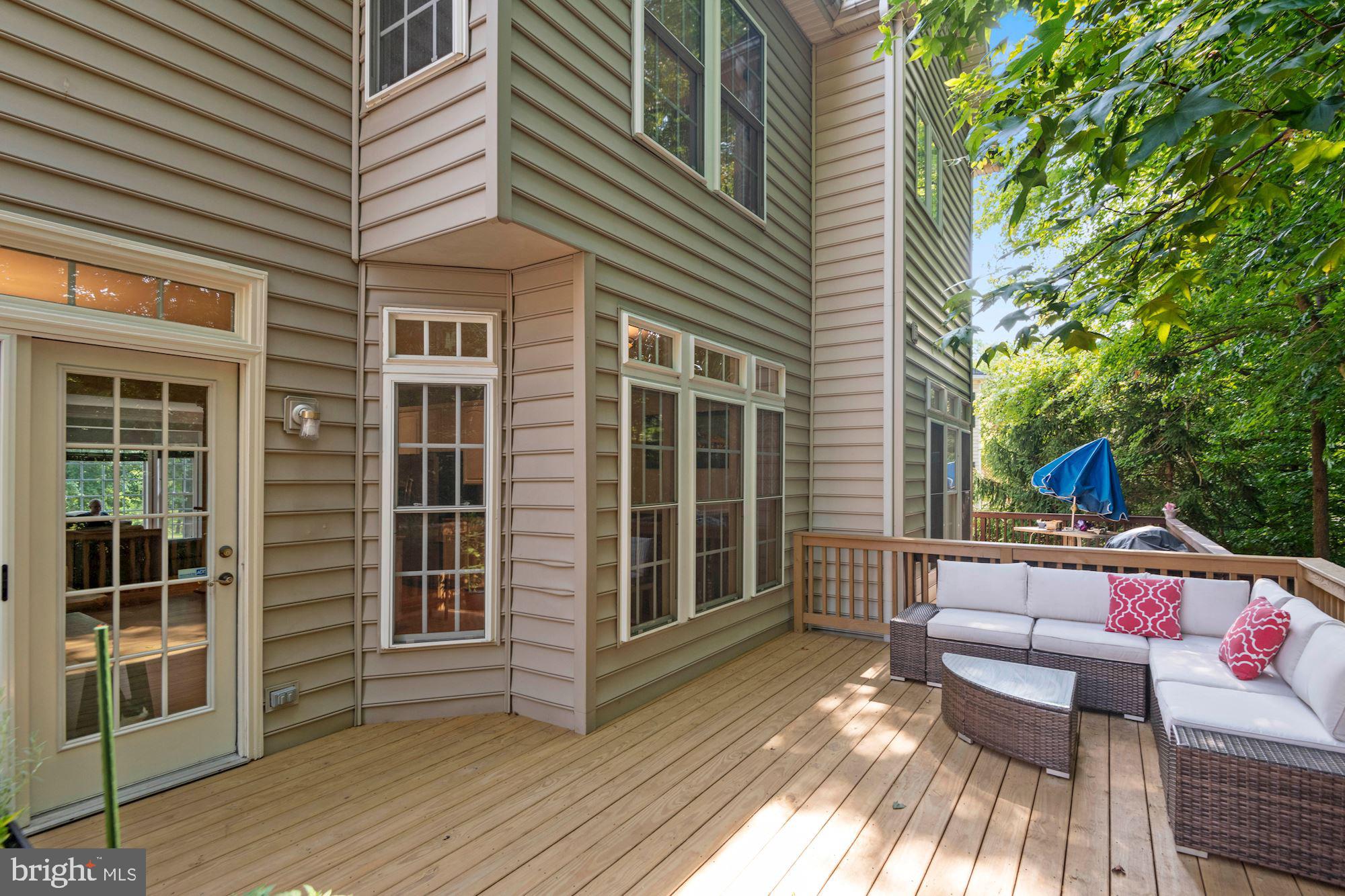 SOUTH RIVER COLONY - Residential