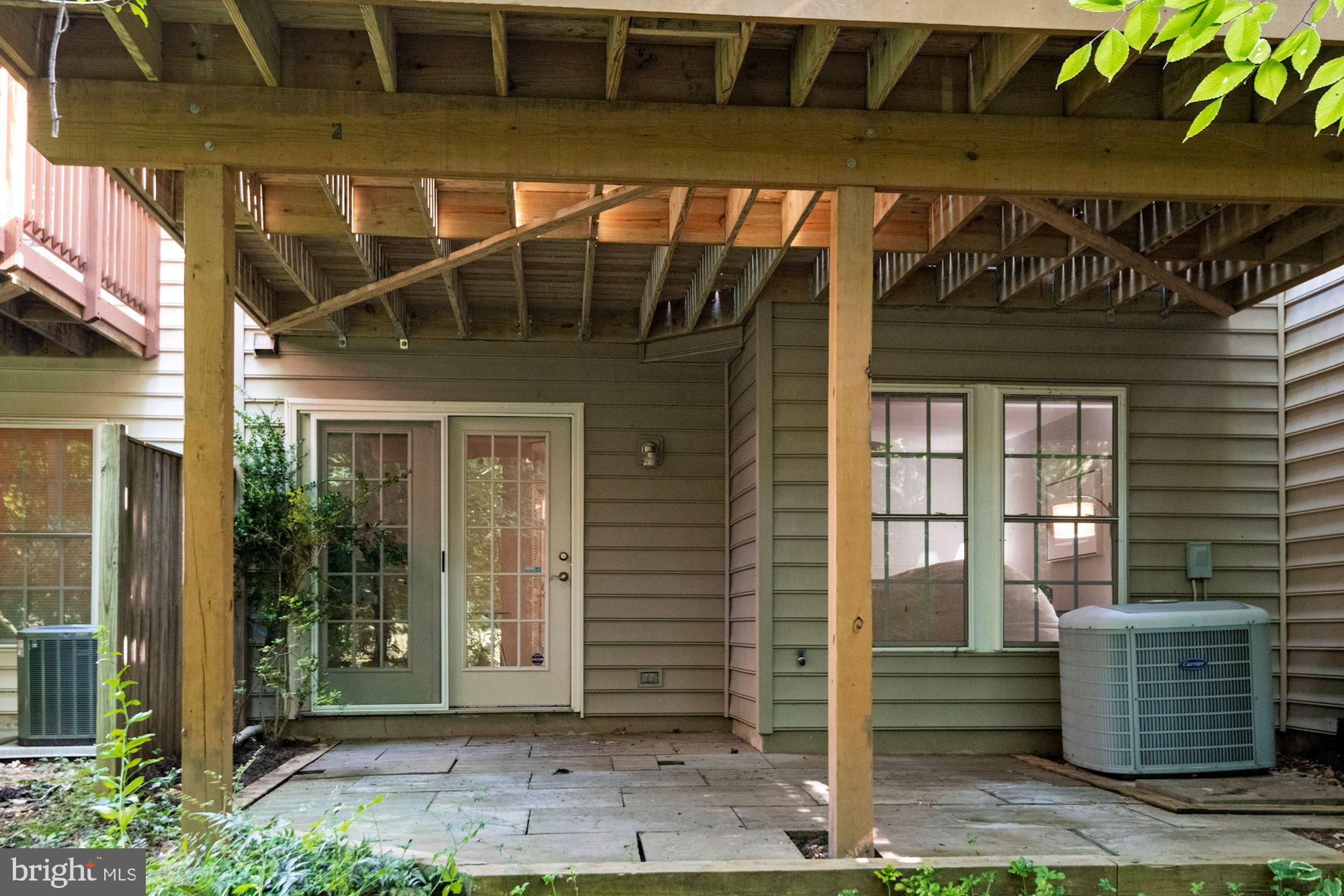 SOUTH RIVER COLONY - Residential