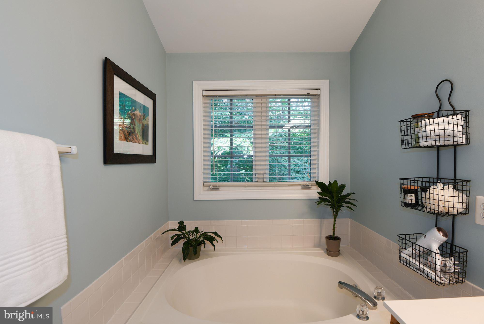 SOUTH RIVER COLONY - Residential