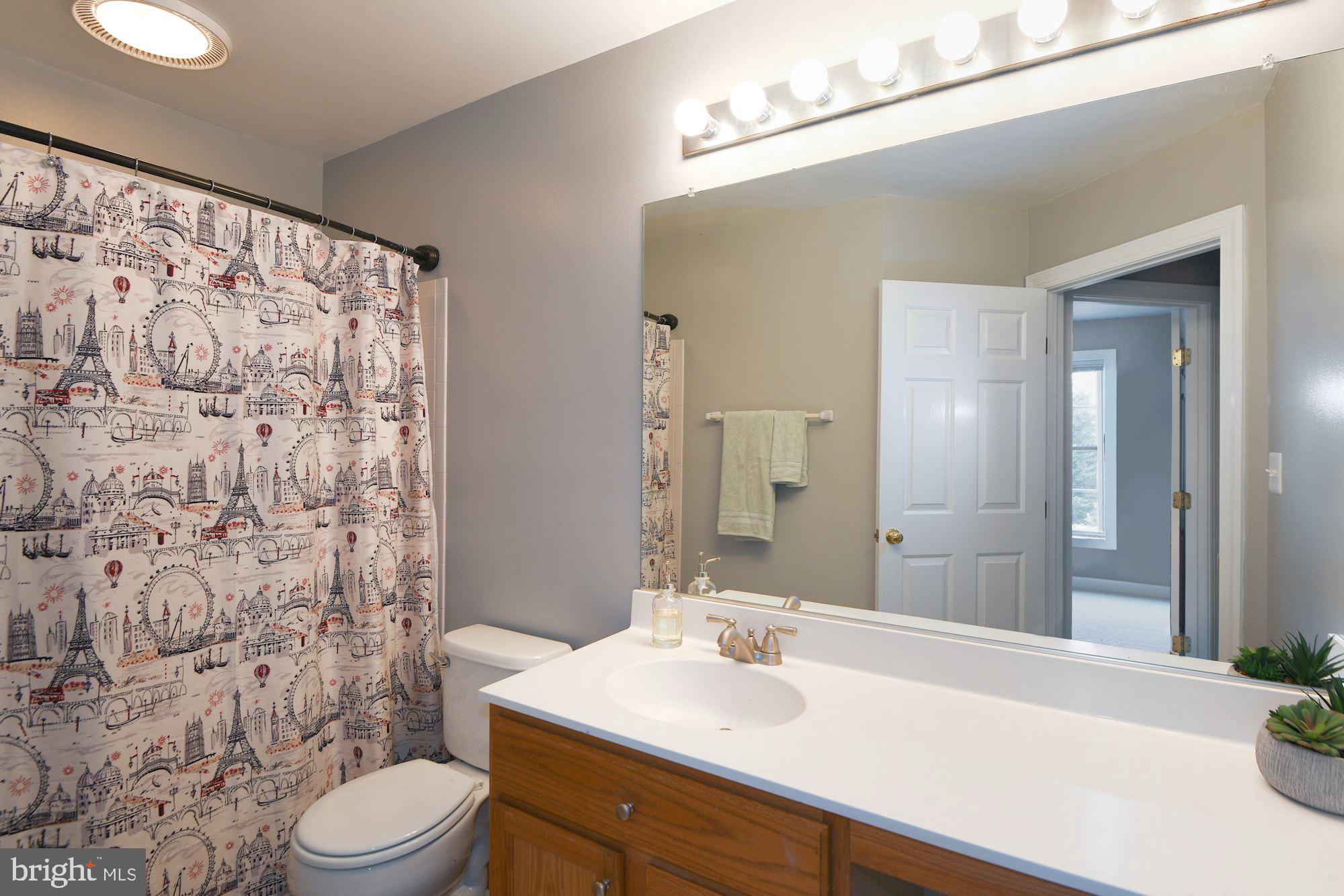 SOUTH RIVER COLONY - Residential