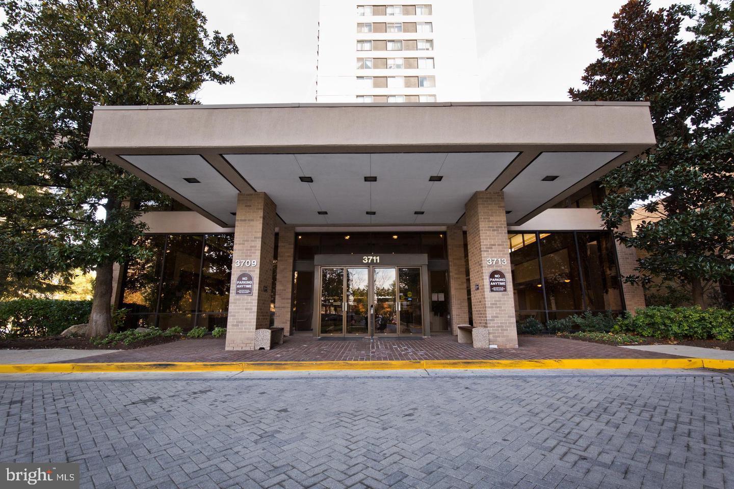 SKYLINE HOUSE - Residential