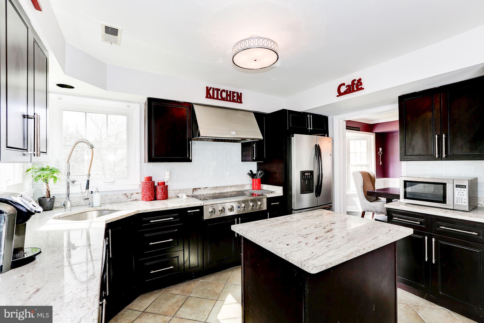 GUNNERS LAKE VILLAGE - Residential