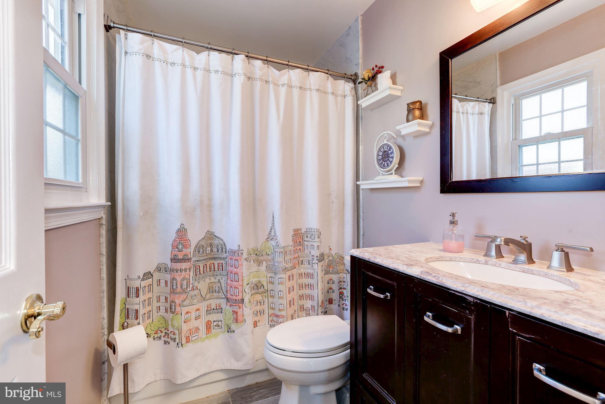 GUNNERS LAKE VILLAGE - Residential