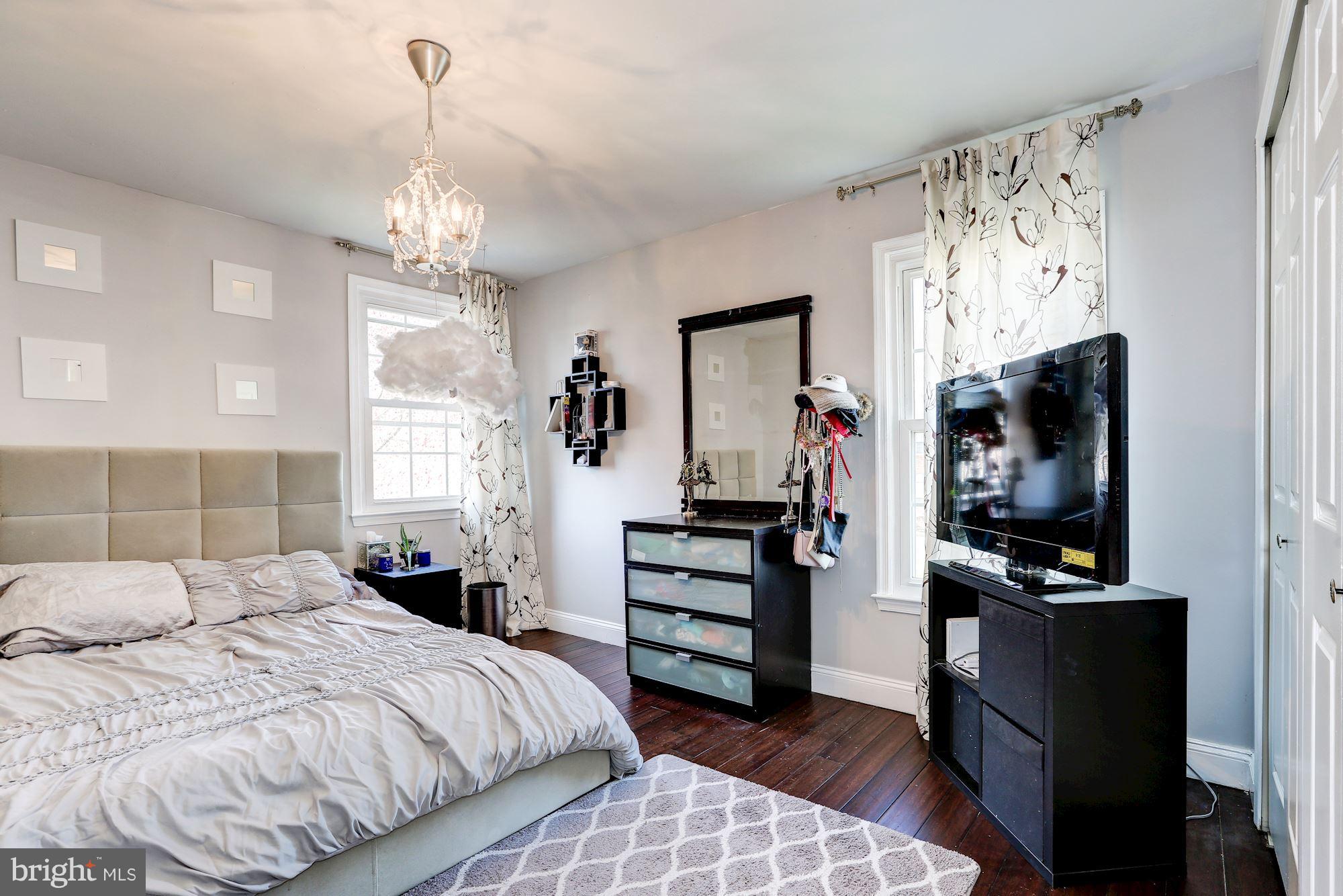 GUNNERS LAKE VILLAGE - Residential