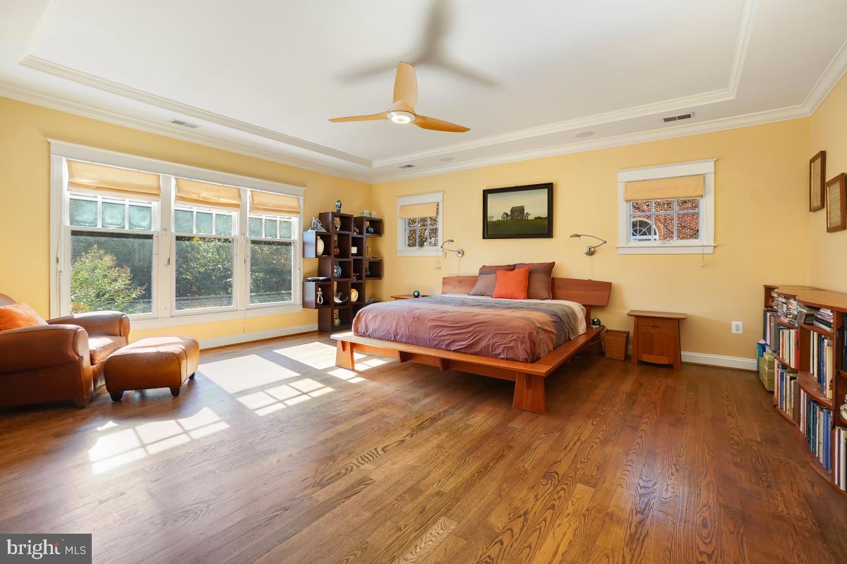 GLENBROOK VILLAGE - Residential