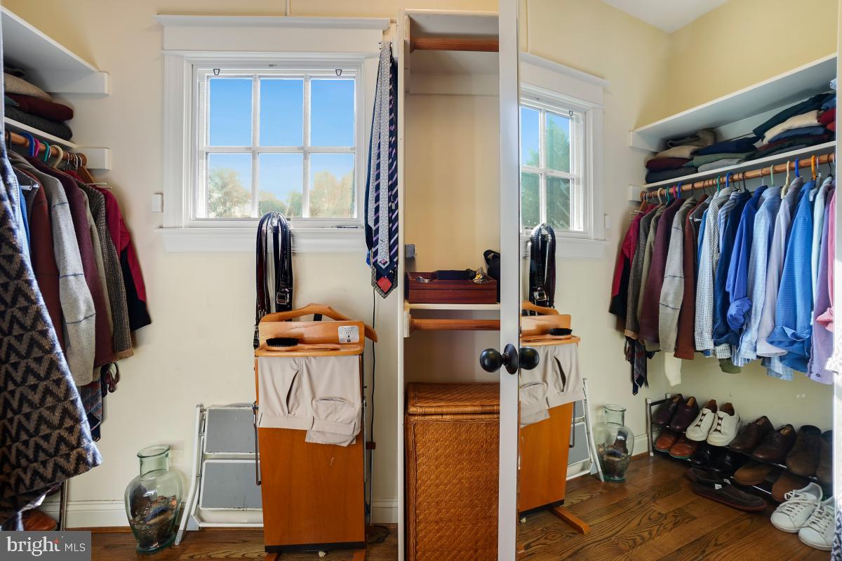 GLENBROOK VILLAGE - Residential