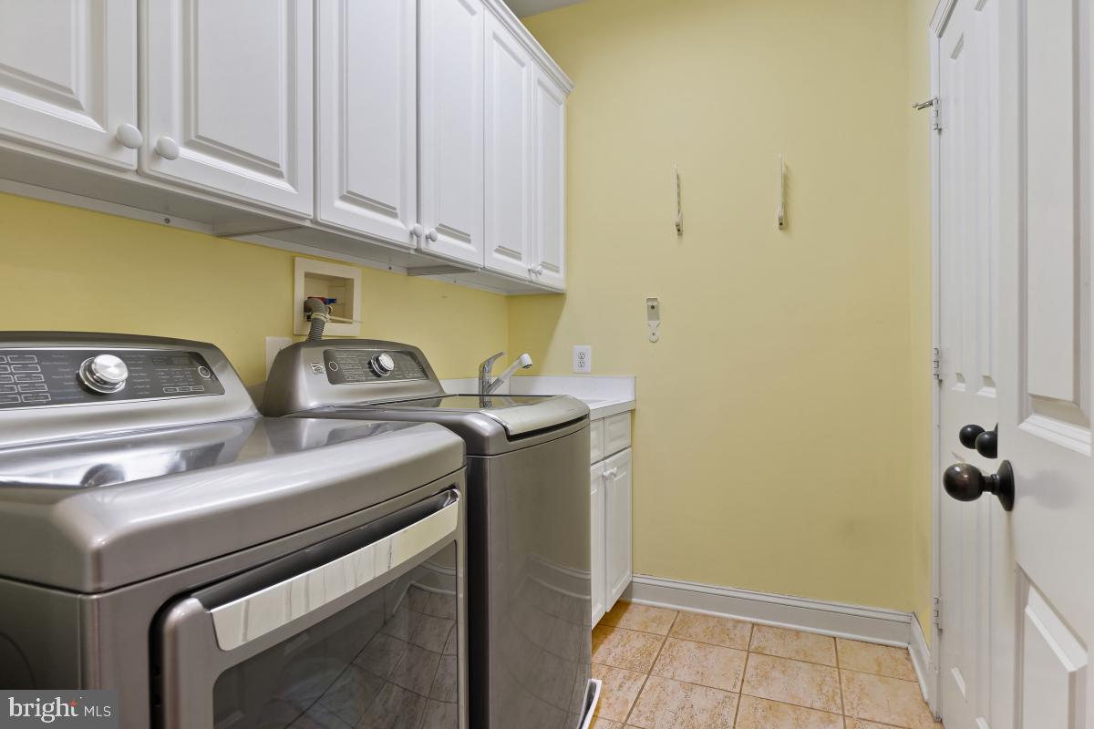 GLENBROOK VILLAGE - Residential