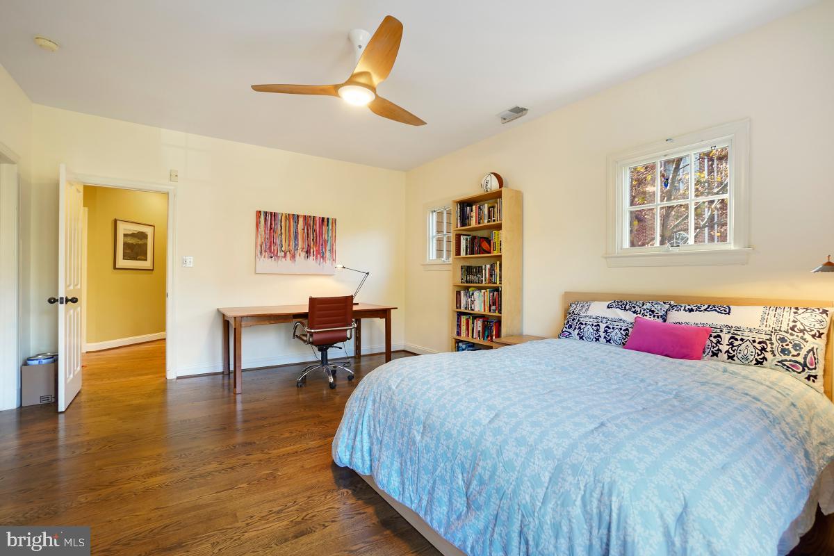 GLENBROOK VILLAGE - Residential