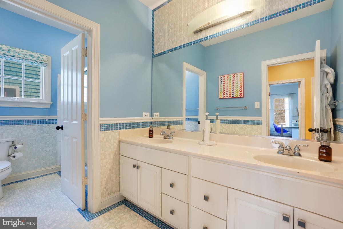 GLENBROOK VILLAGE - Residential