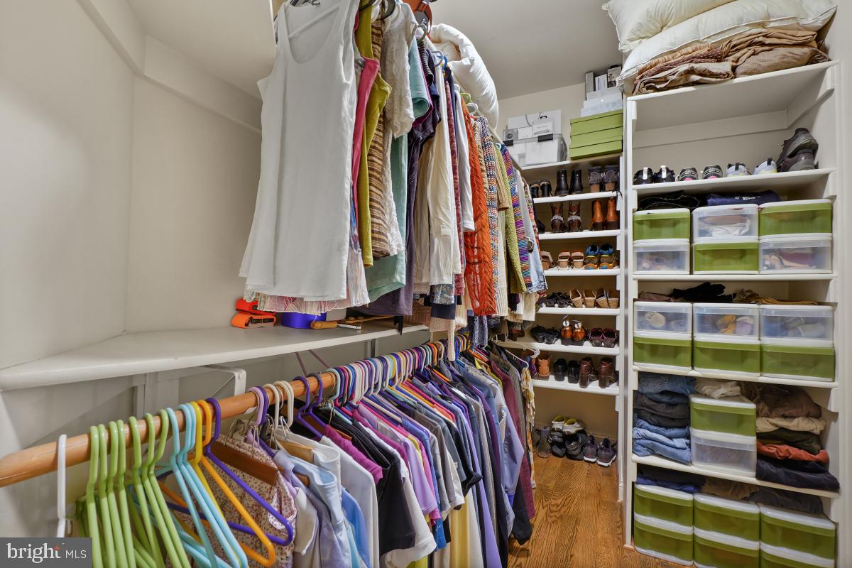 GLENBROOK VILLAGE - Residential