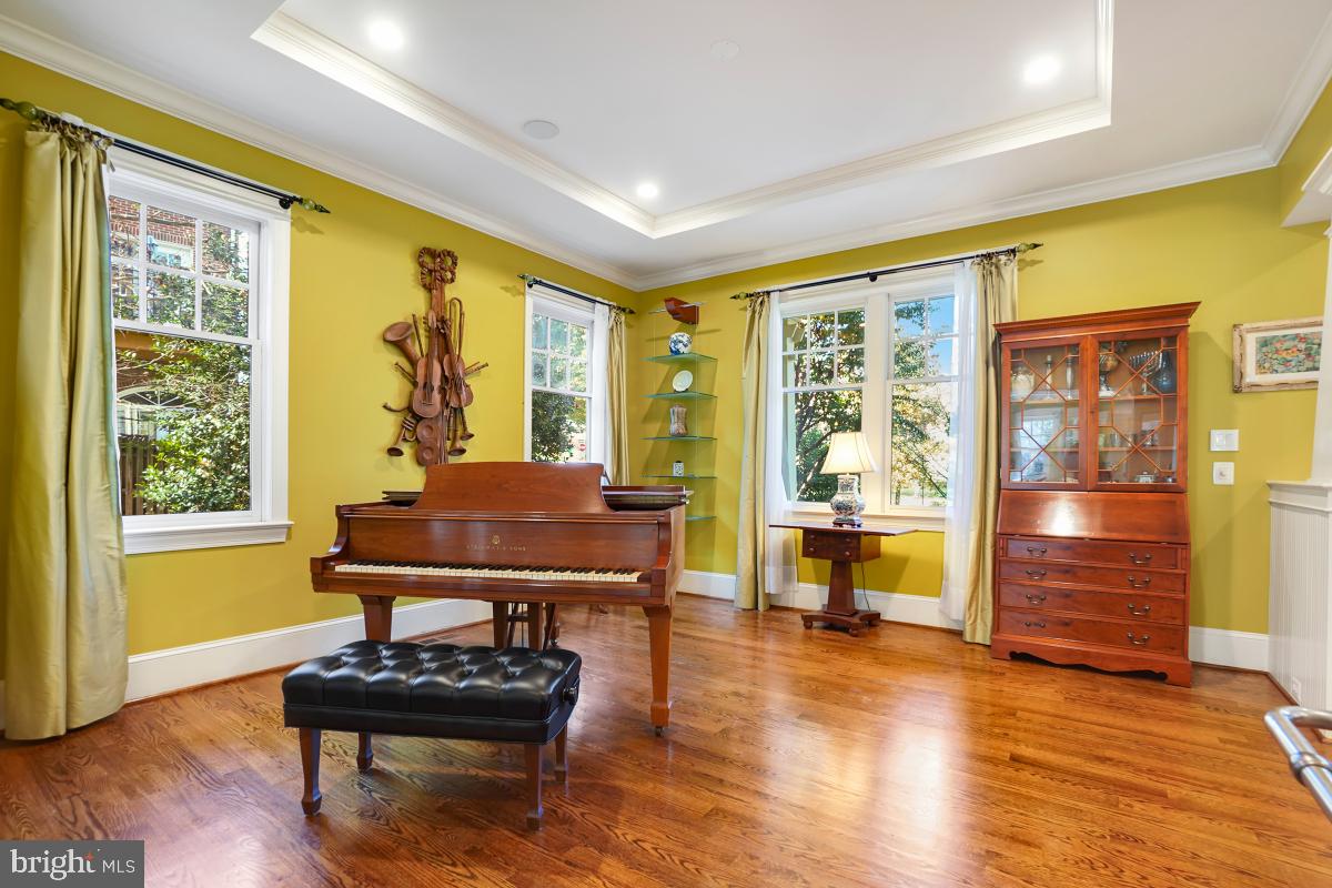 GLENBROOK VILLAGE - Residential