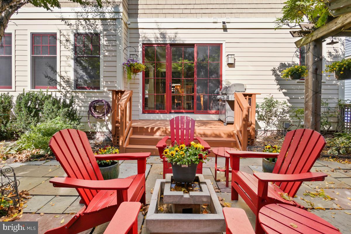 GLENBROOK VILLAGE - Residential