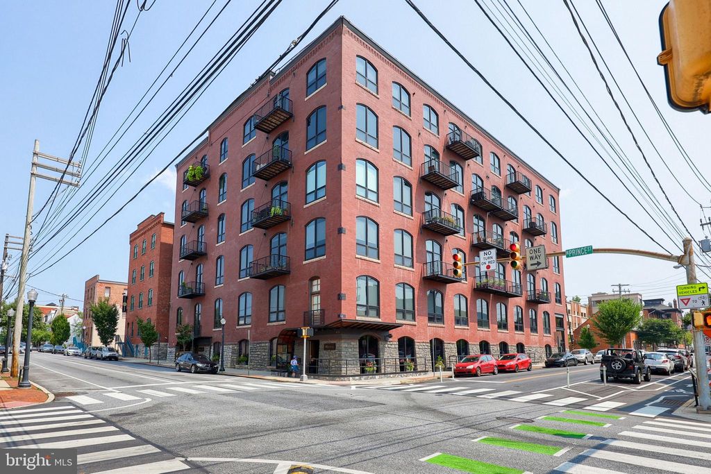 Photo of 41 W Lemon Street #210, LANCASTER, PA 17603 (MLS # PALA2086050)