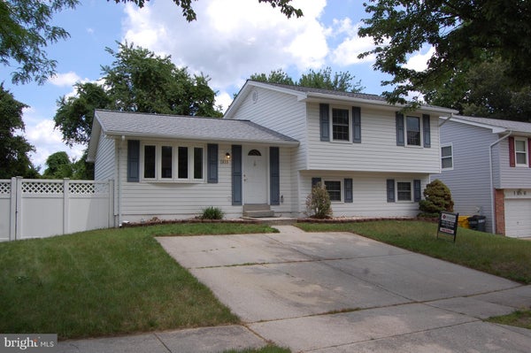 1818 MONTREAL RD, SEVERN, MD 21144 - Image 79f4485cba3d051bee9e2b9e7da069dc/1279669573