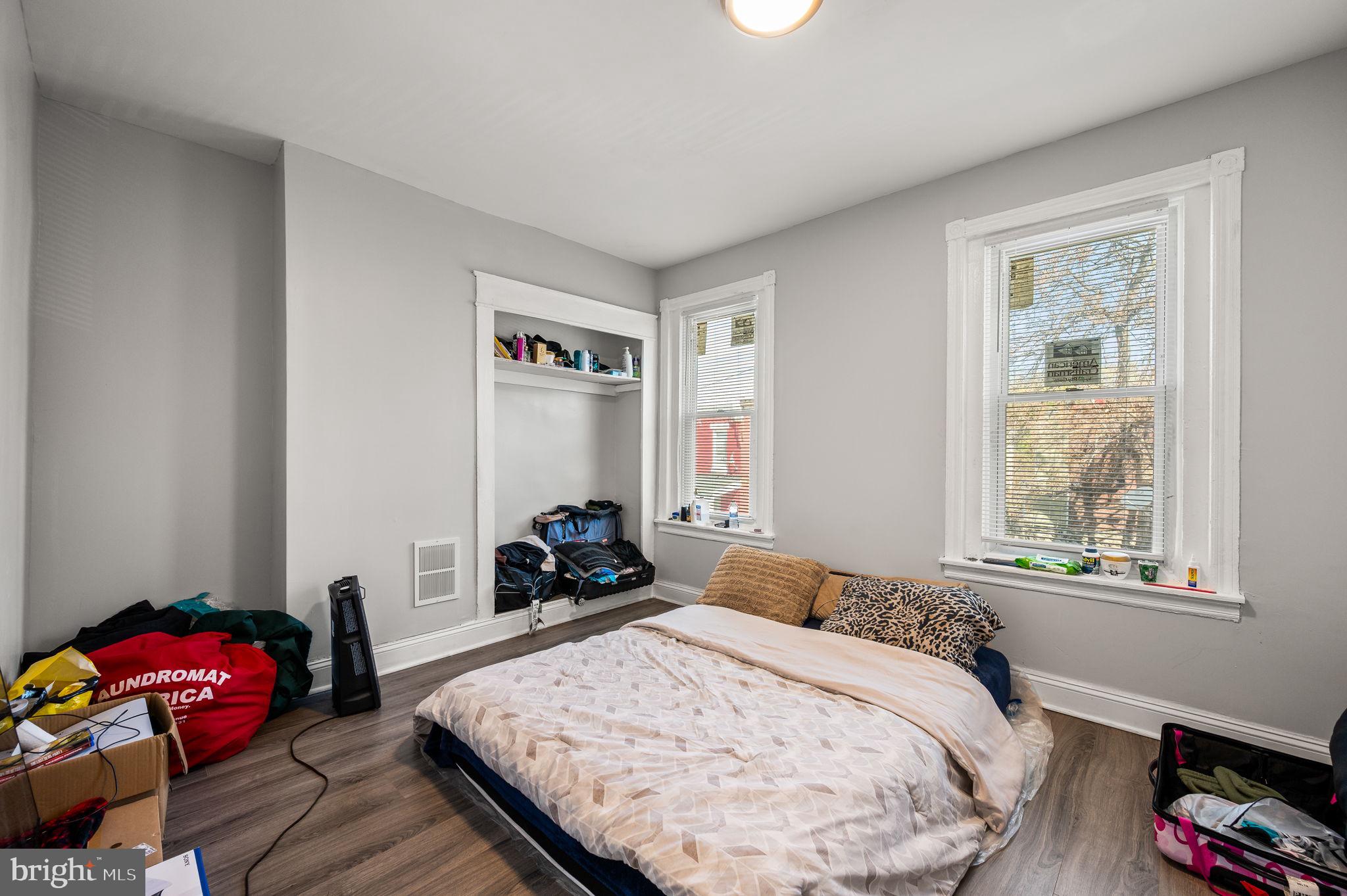 MILL CREEK - Residential