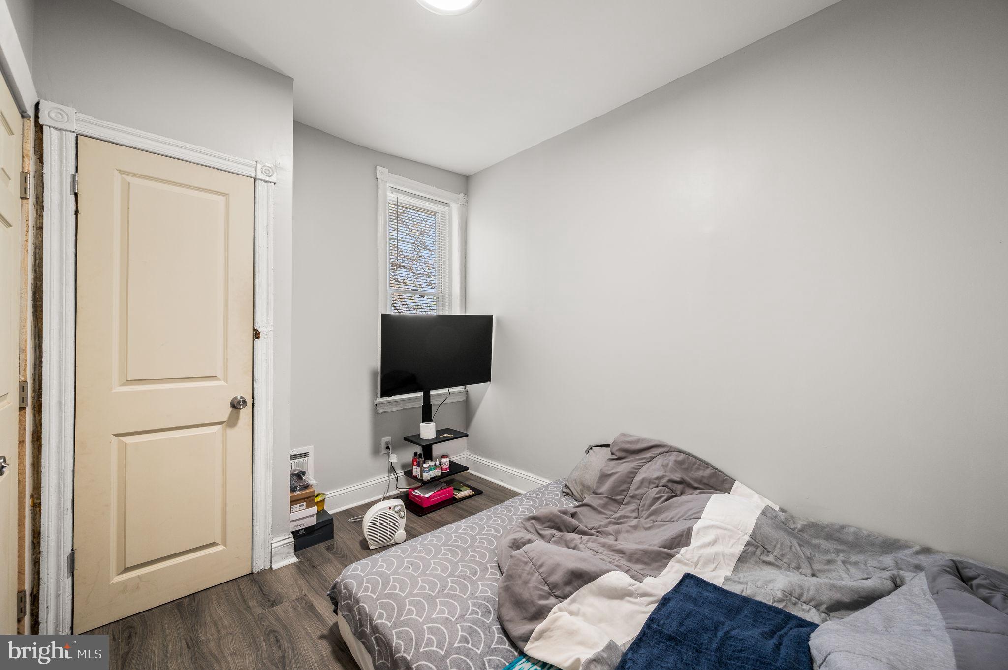 MILL CREEK - Residential