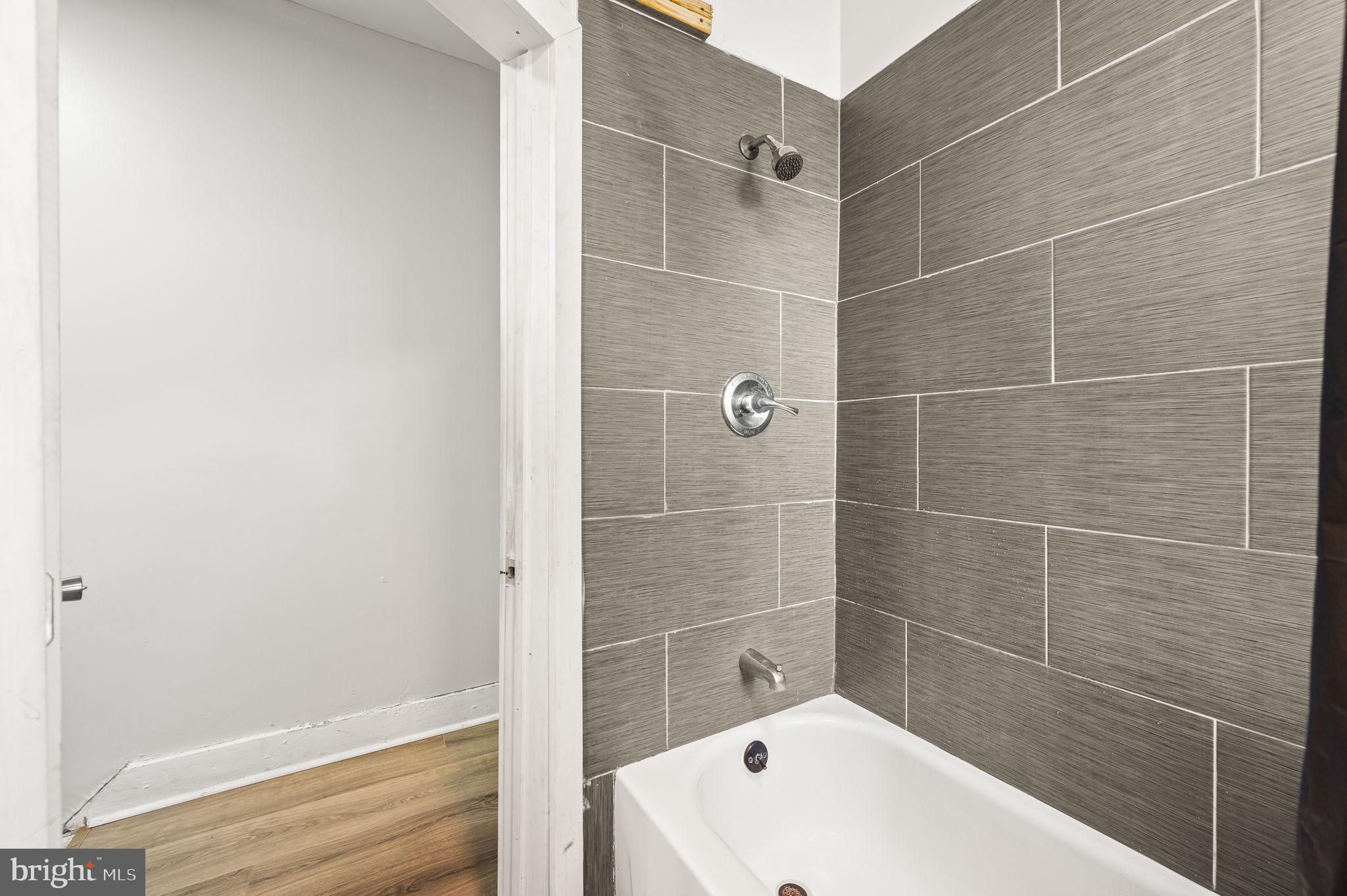 MILL CREEK - Residential