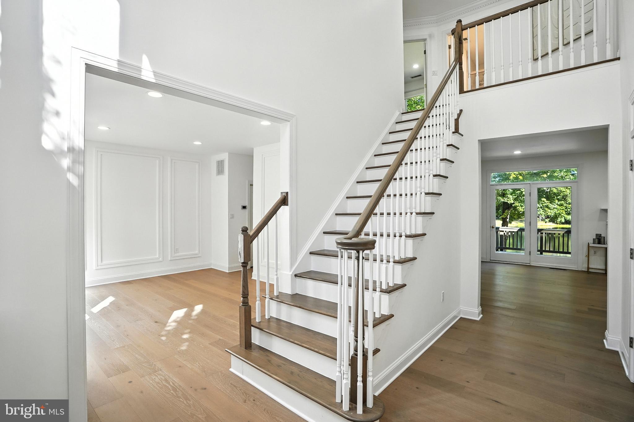 8069 CROOKED OAKS COURT