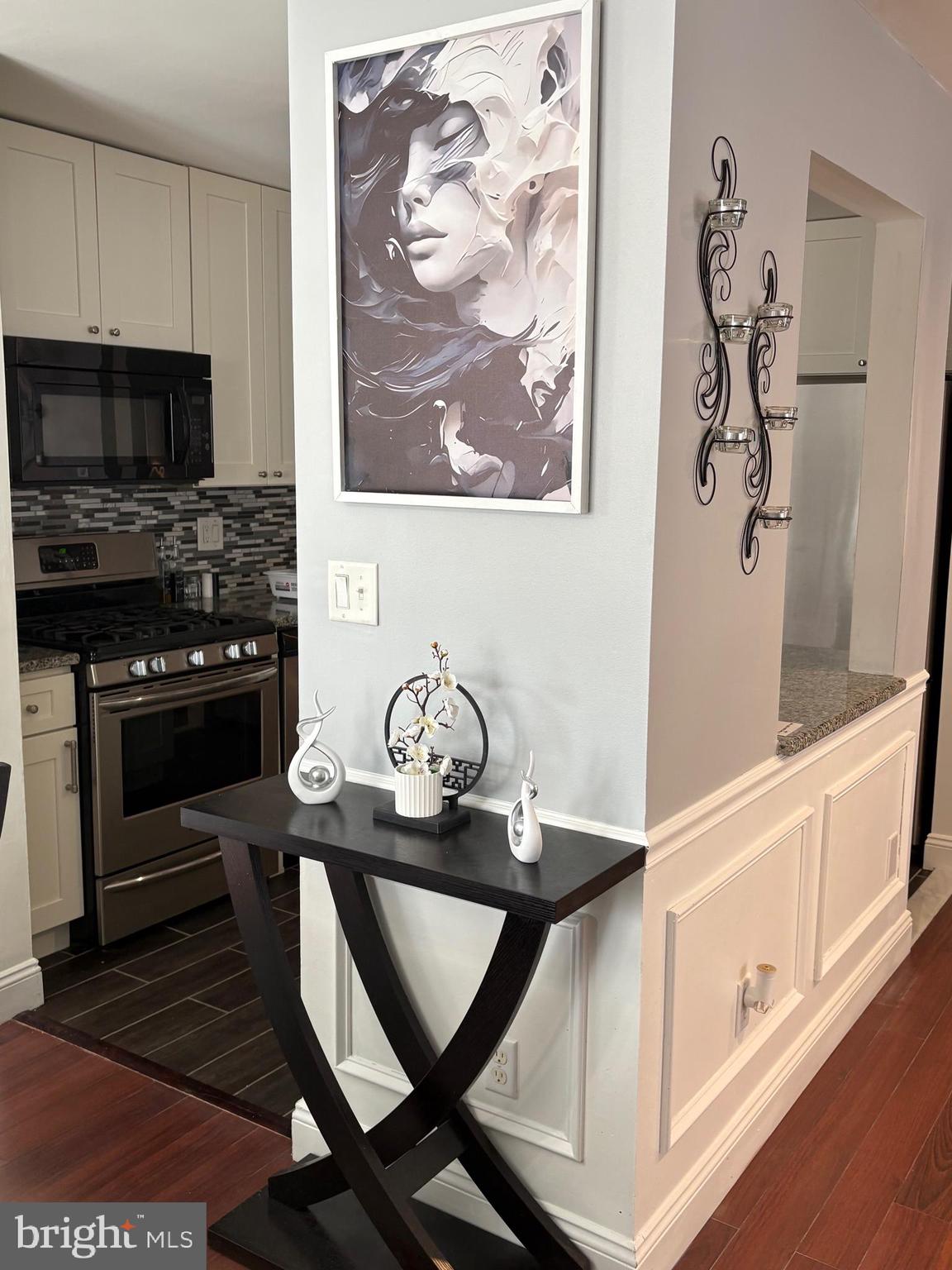 310 STEEPLECHASE COURT