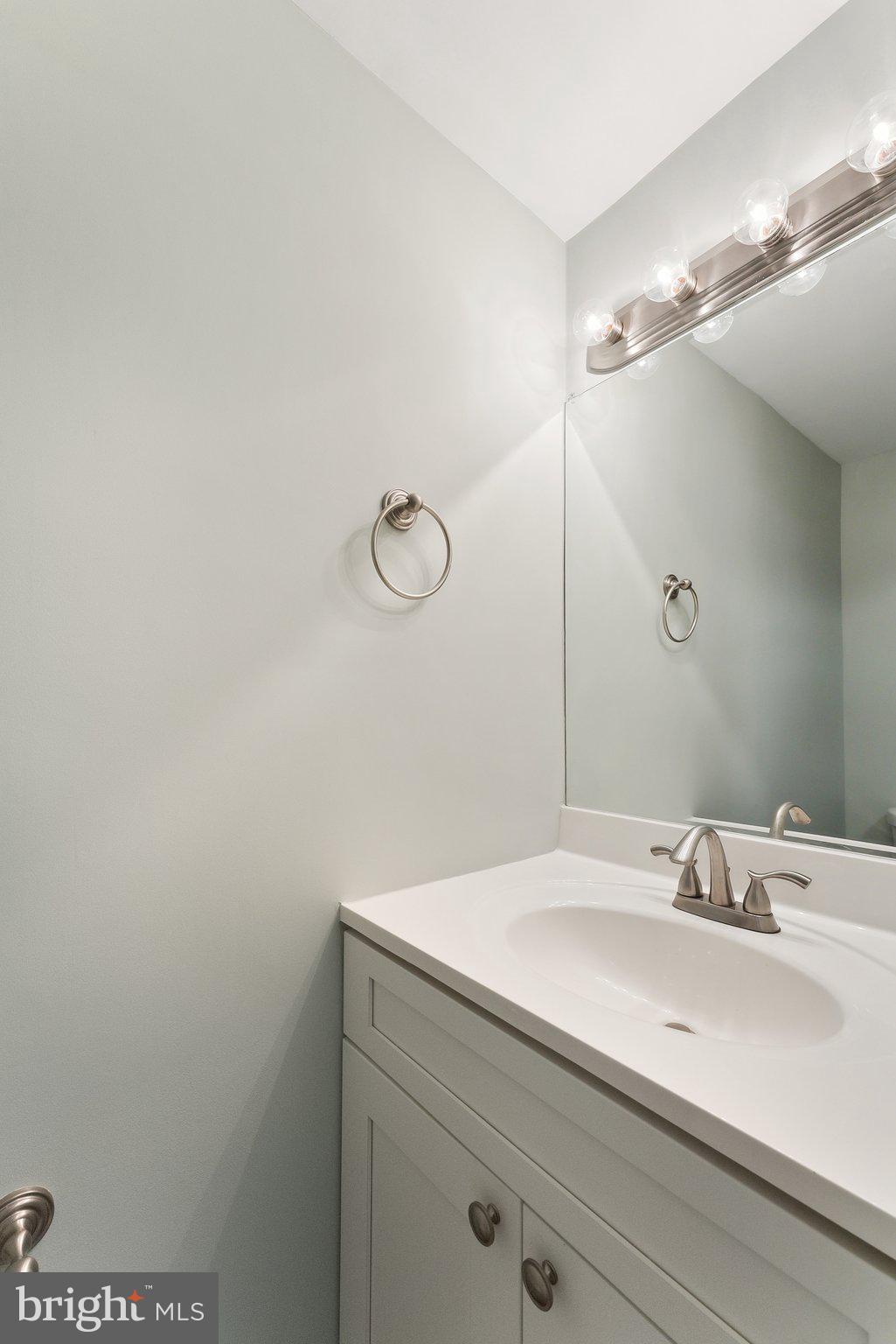 KINGSTOWNE - Residential Lease