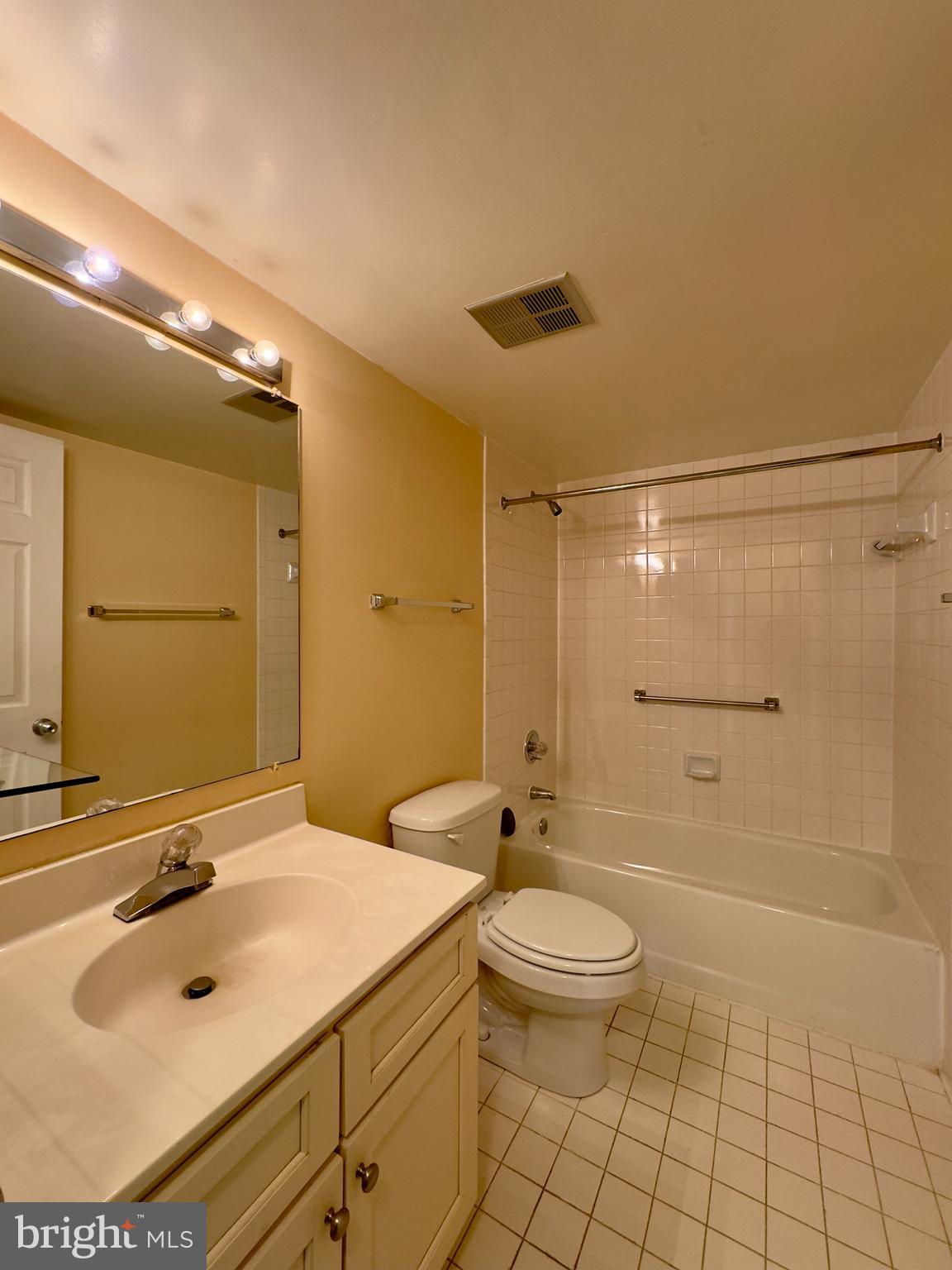 CHESWOLDE - Residential Lease