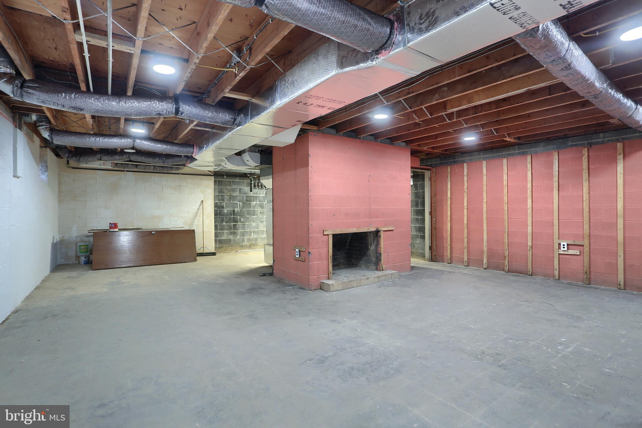 SOUTH HILLS - Residential