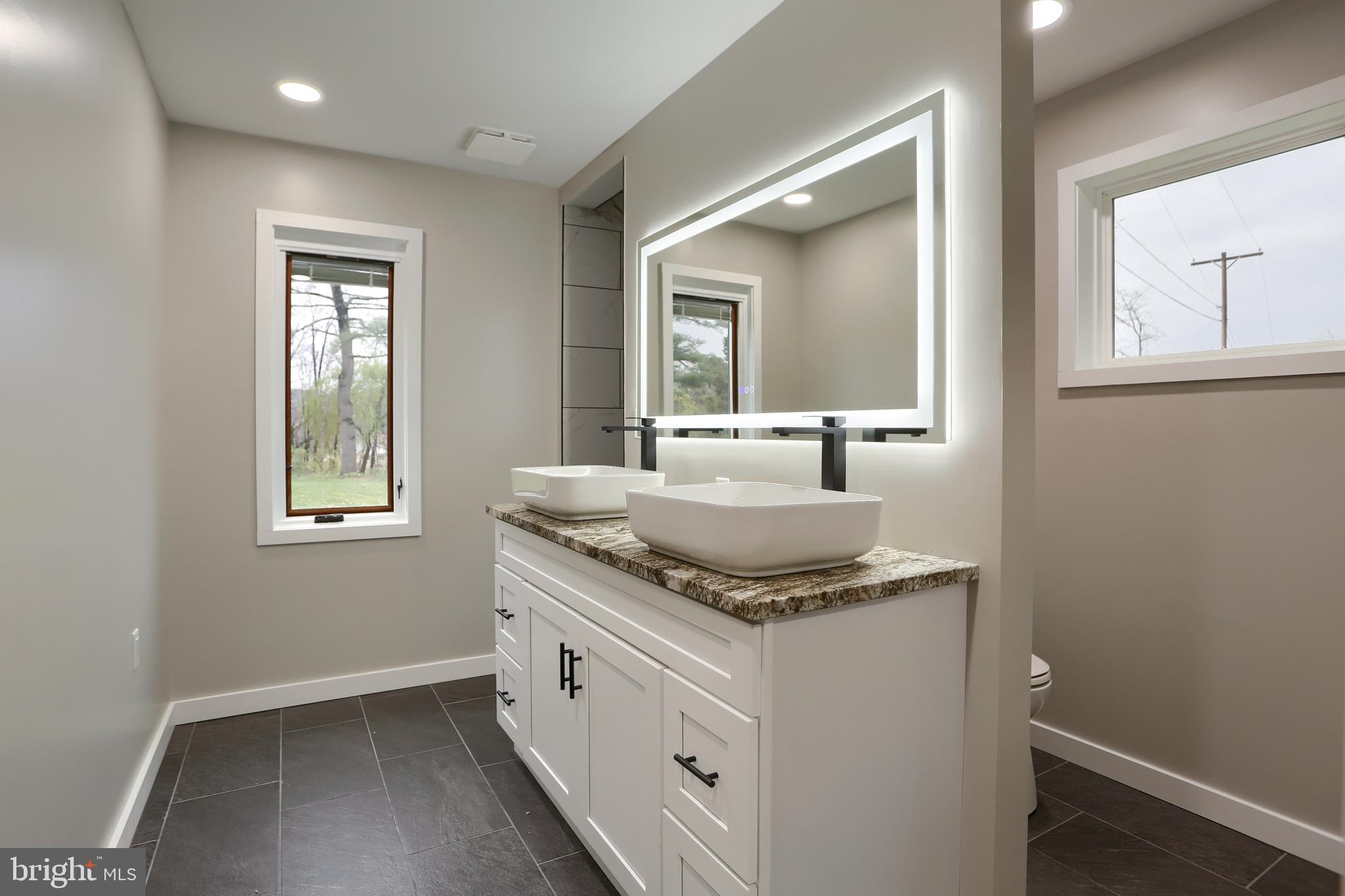 SOUTH HILLS - Residential