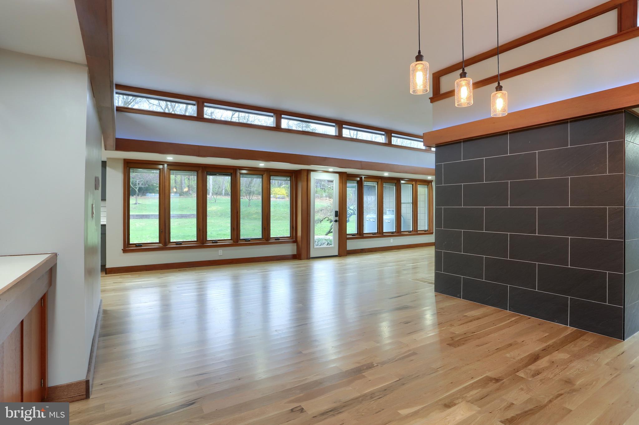 SOUTH HILLS - Residential