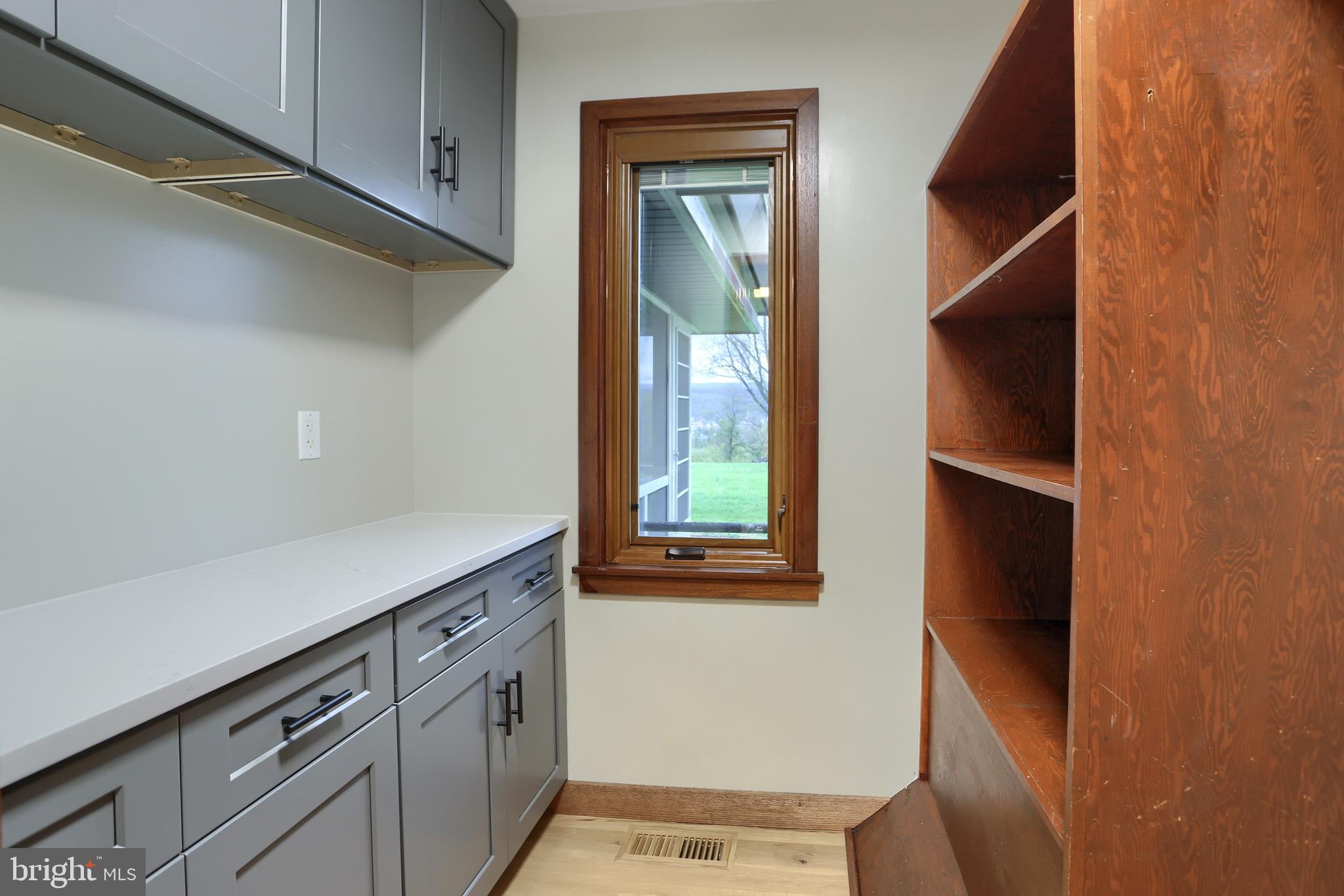 SOUTH HILLS - Residential