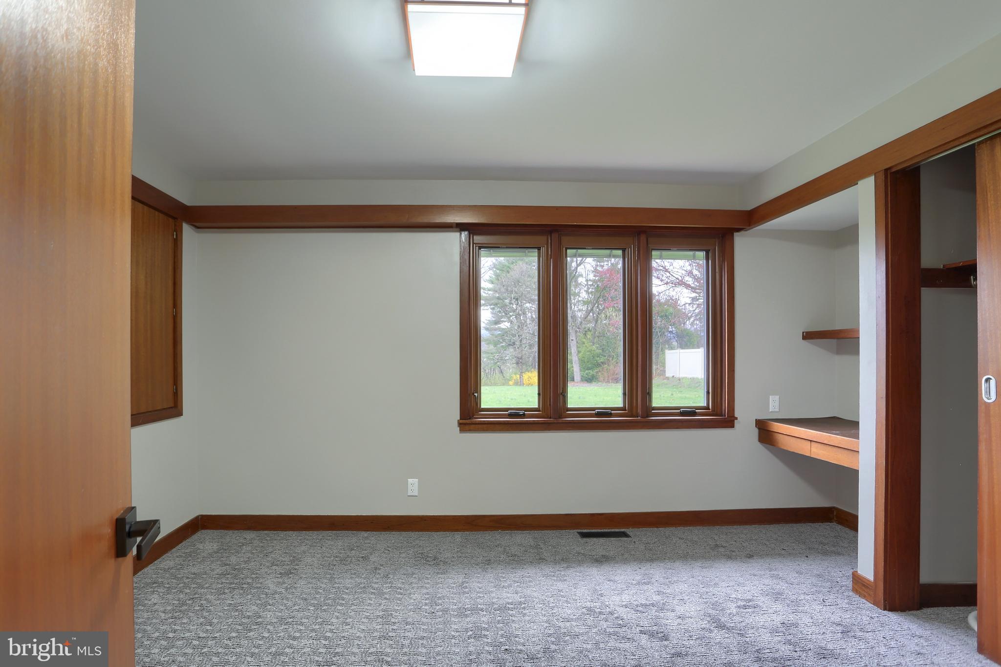 SOUTH HILLS - Residential