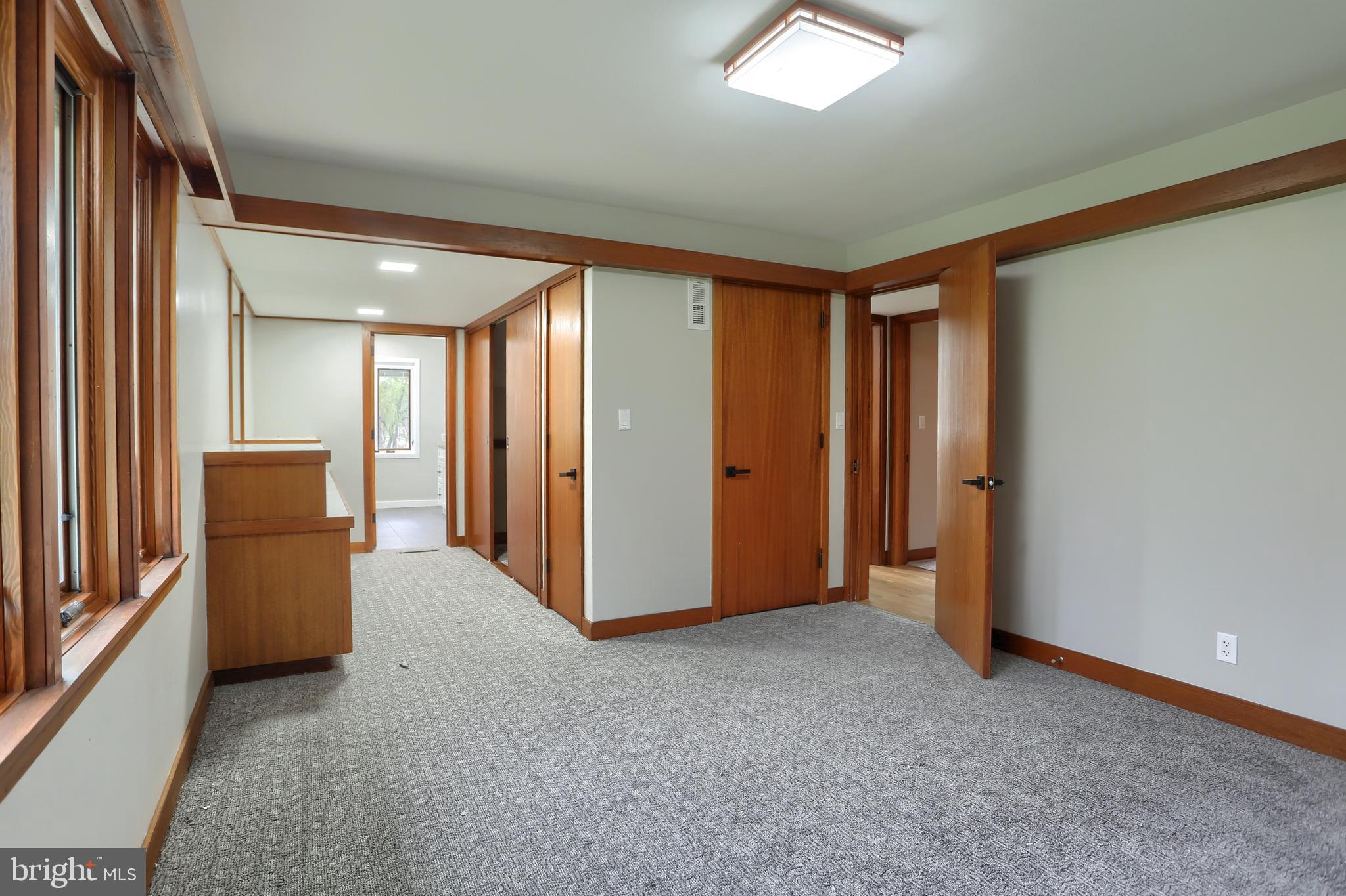 SOUTH HILLS - Residential