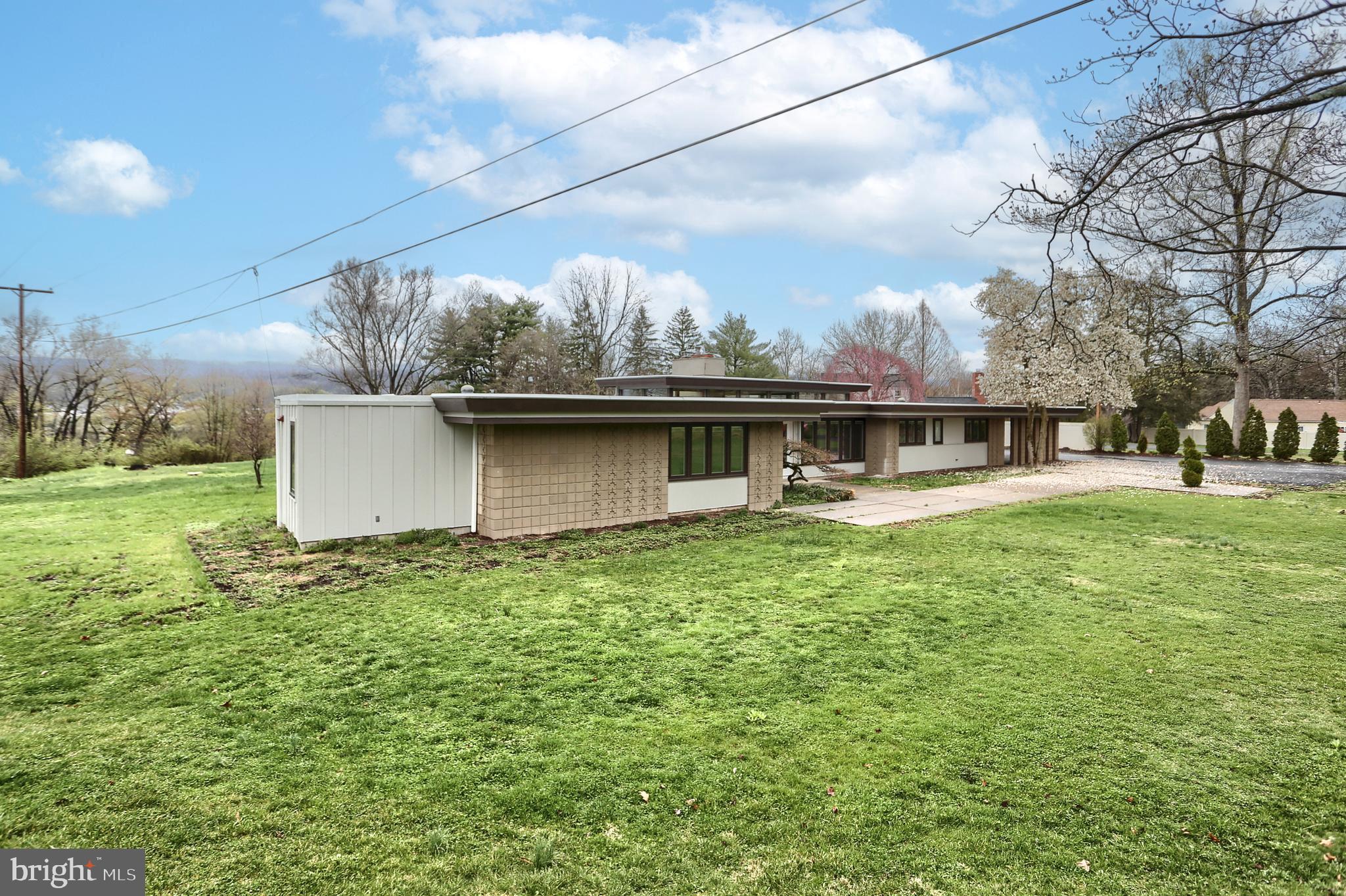 SOUTH HILLS - Residential