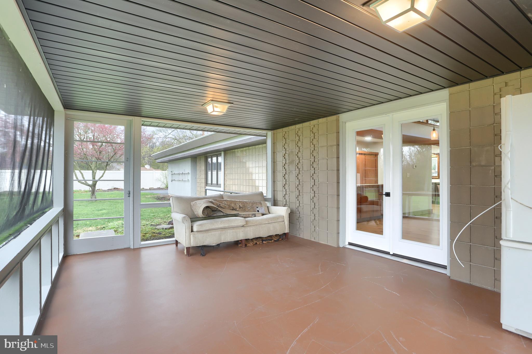 SOUTH HILLS - Residential