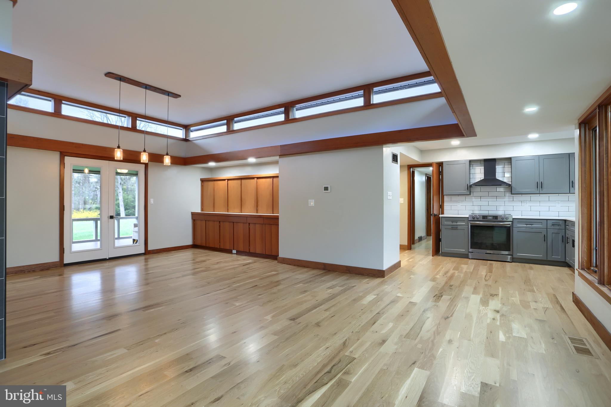 SOUTH HILLS - Residential