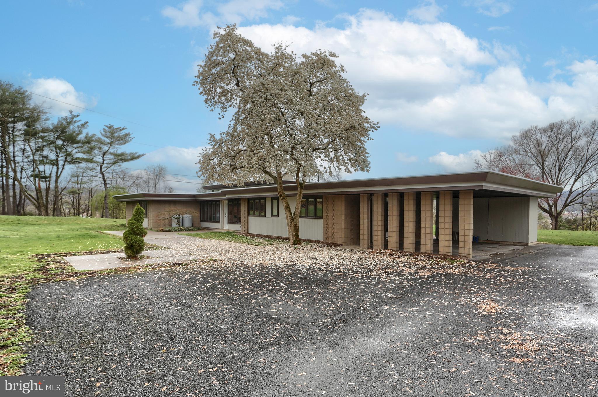 SOUTH HILLS - Residential