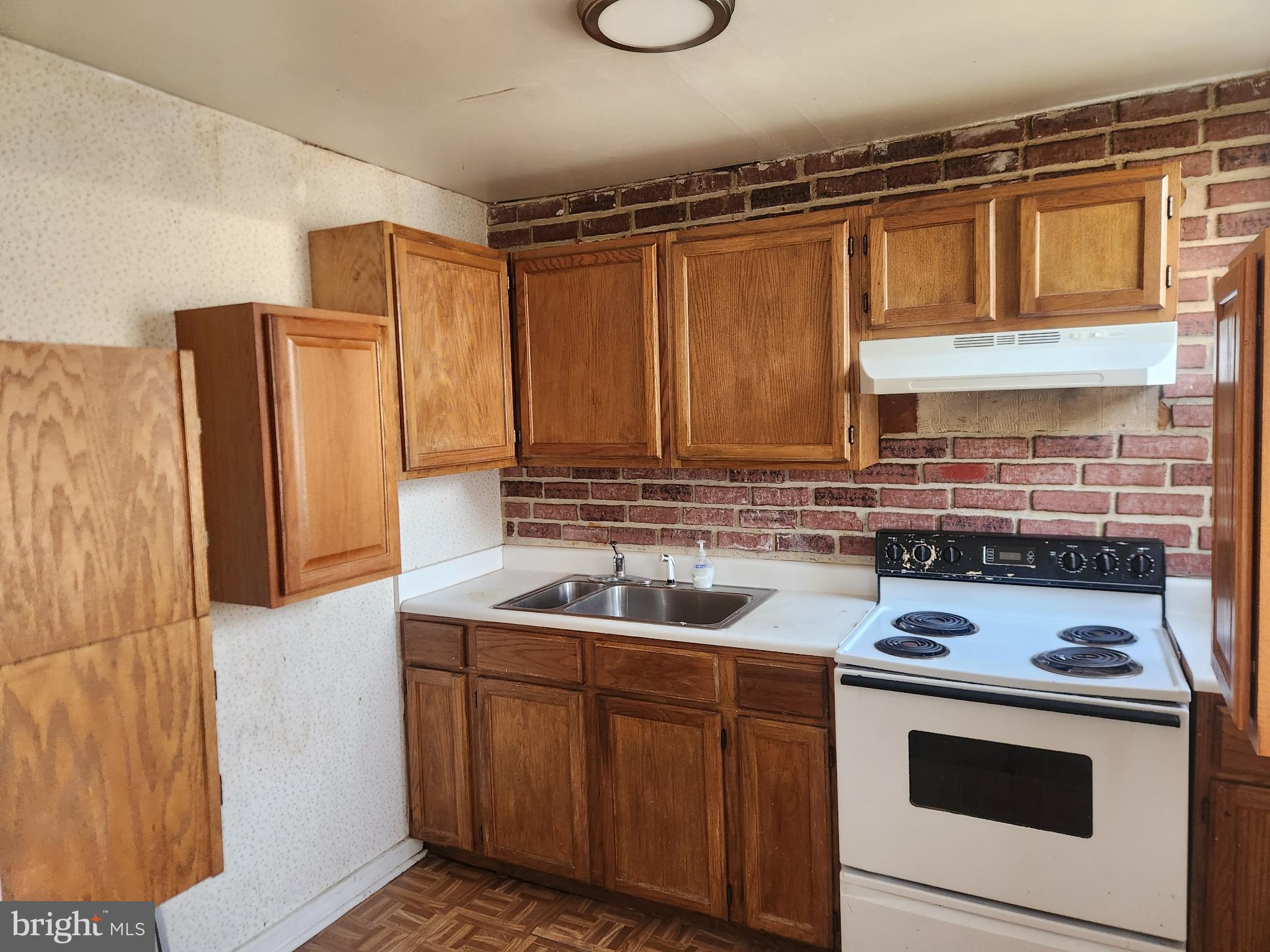 GLENSIDE - Residential