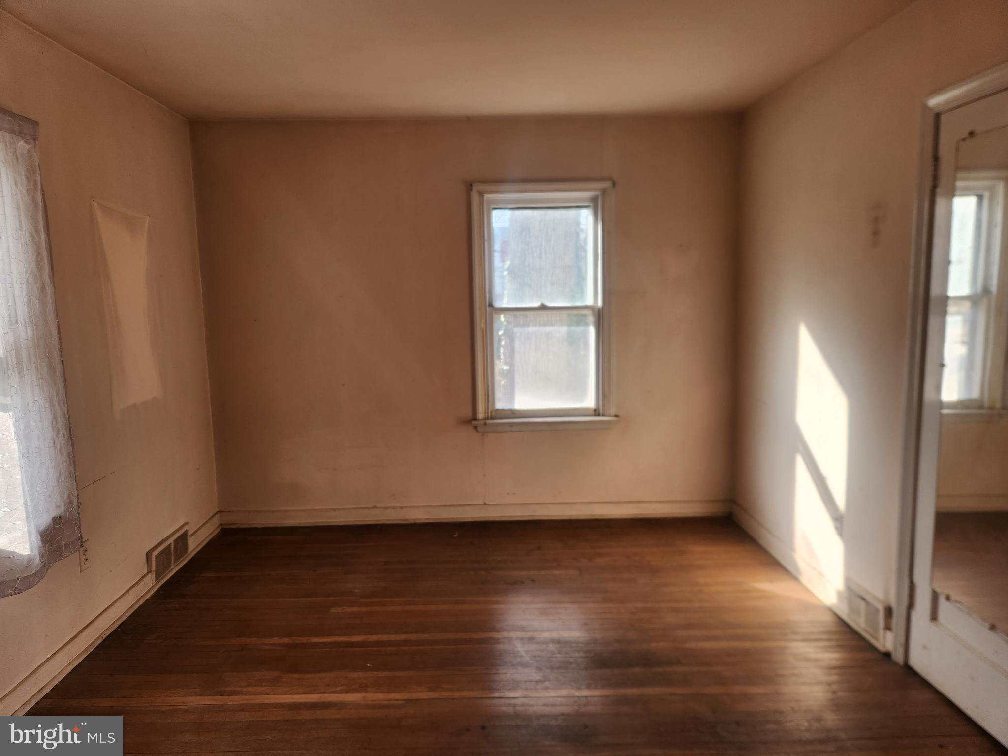 GLENSIDE - Residential