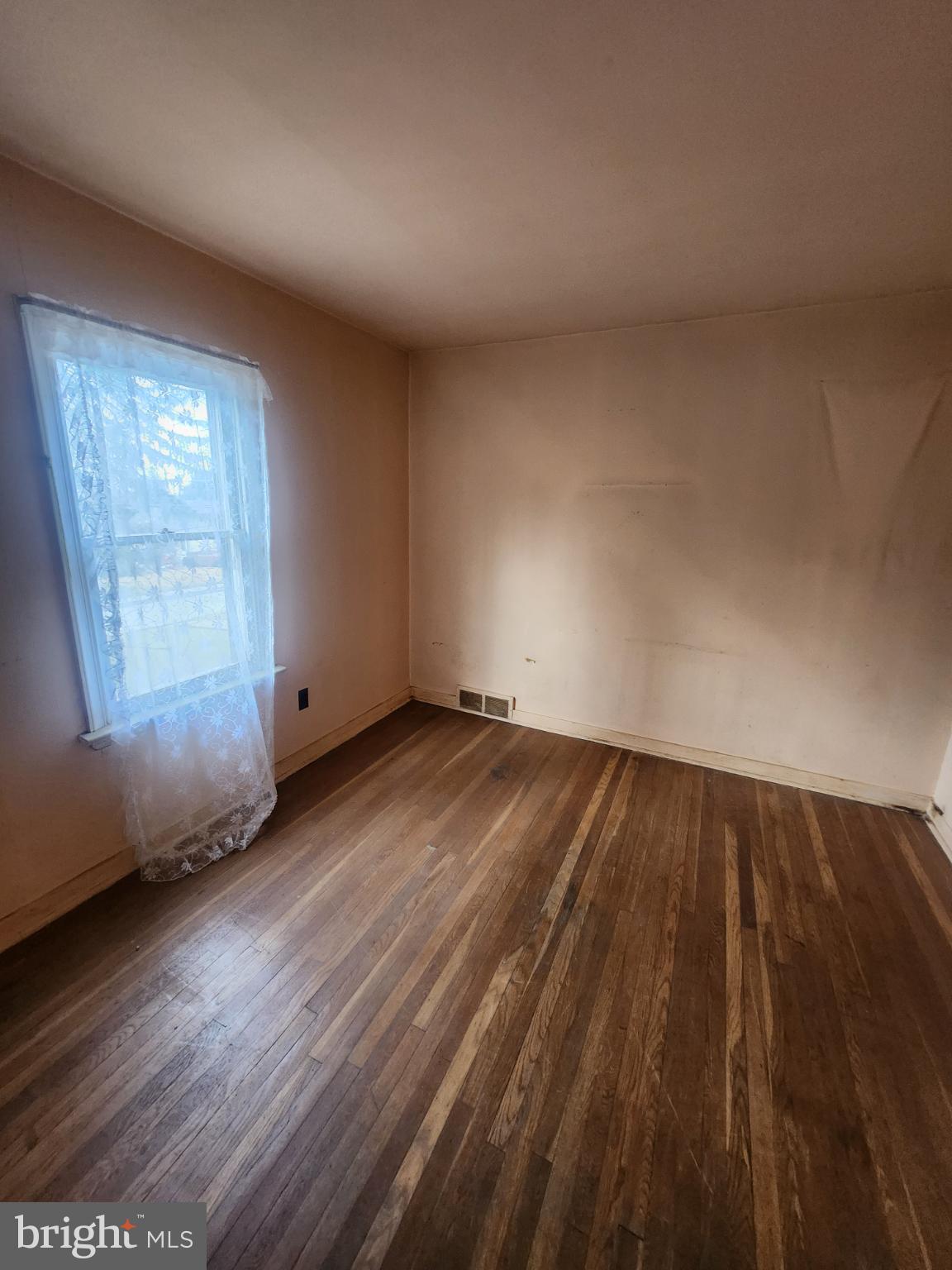 GLENSIDE - Residential