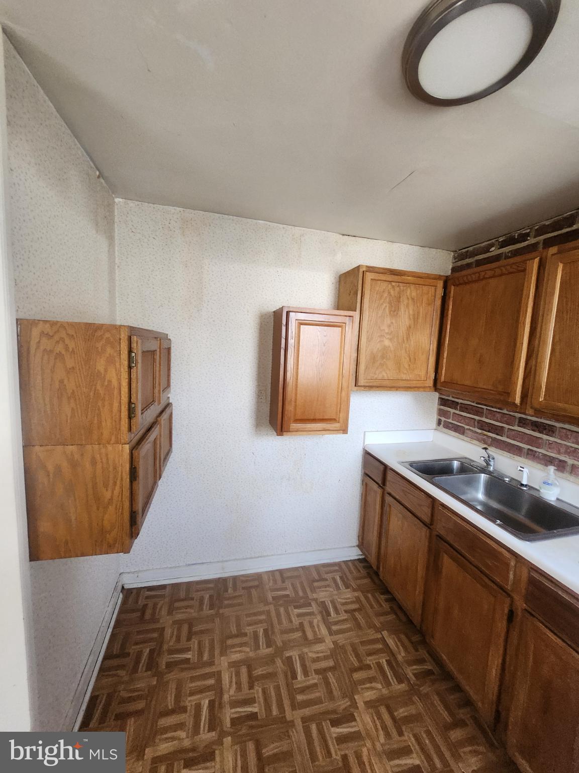 GLENSIDE - Residential