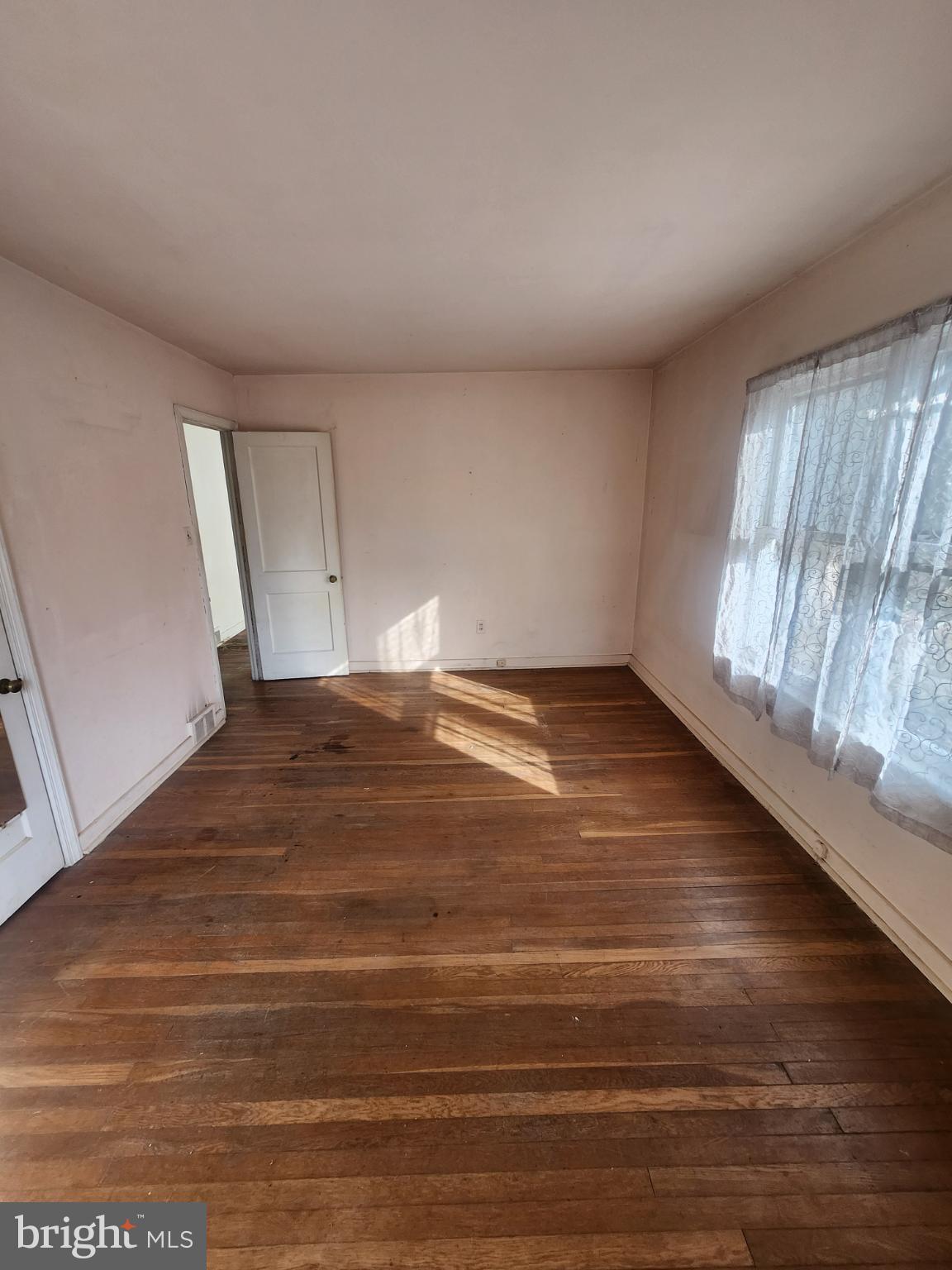 GLENSIDE - Residential