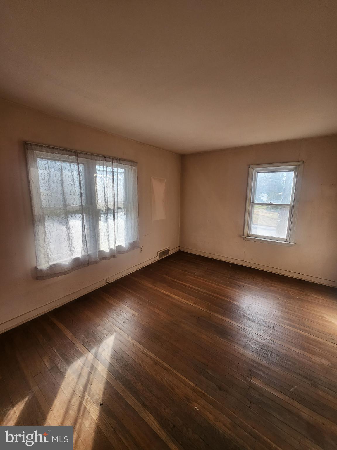 GLENSIDE - Residential