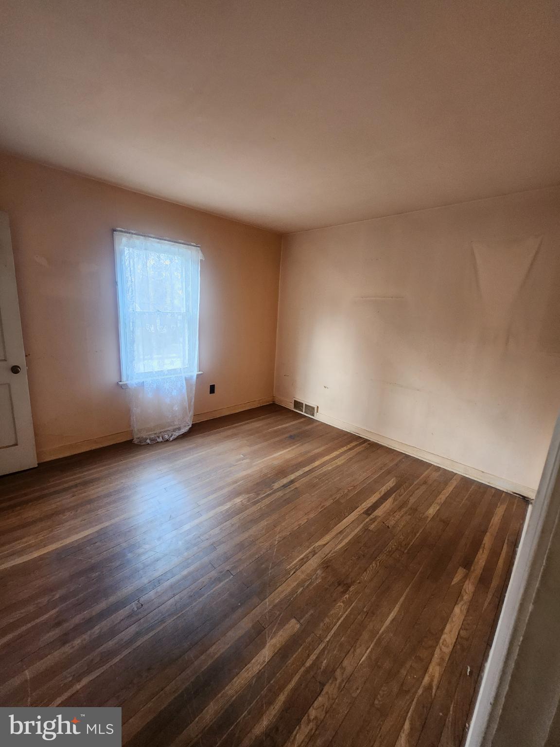 GLENSIDE - Residential