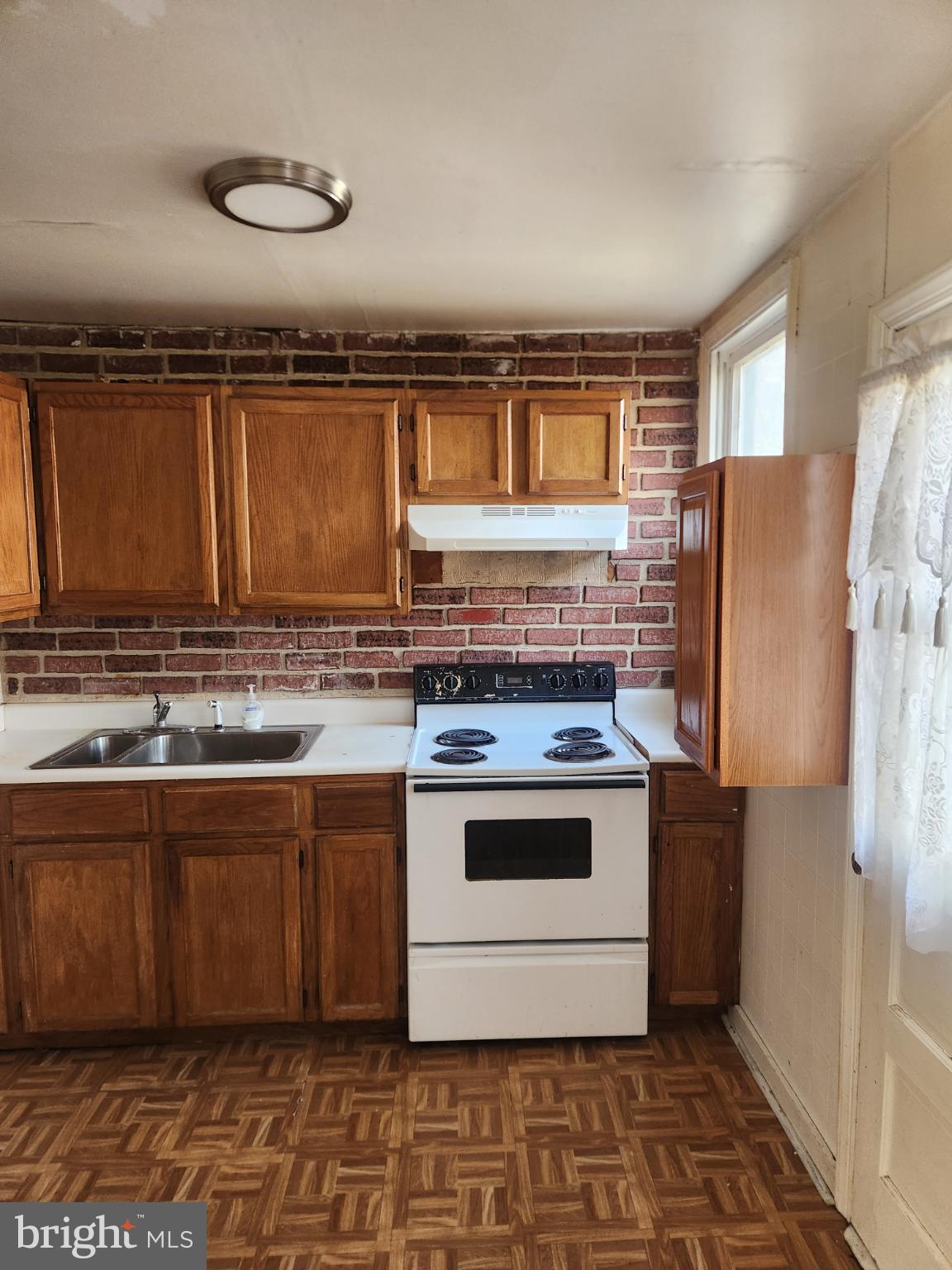 GLENSIDE - Residential