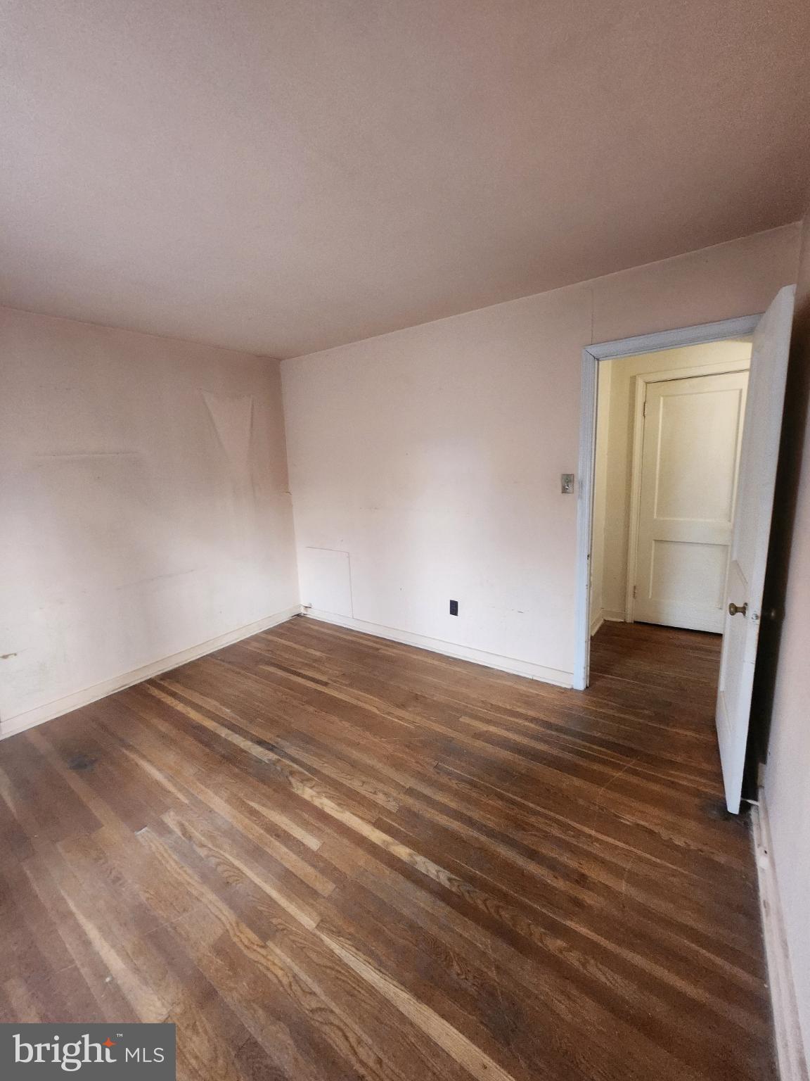 GLENSIDE - Residential