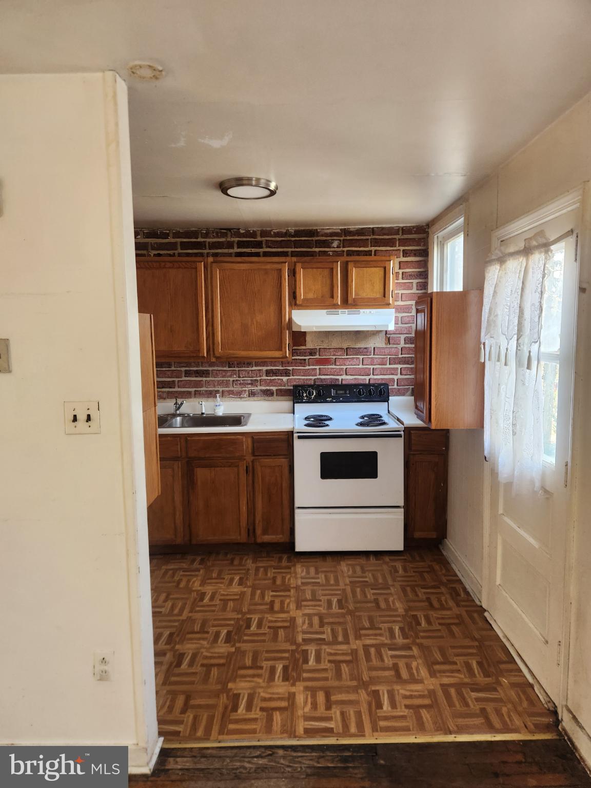 GLENSIDE - Residential